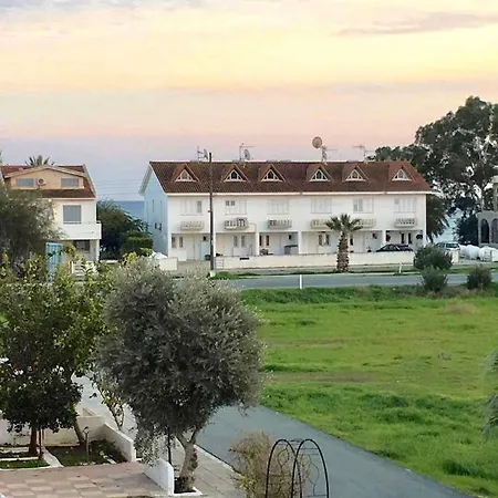 Valia Luxury Beach House Gospodarstwo wiejskie